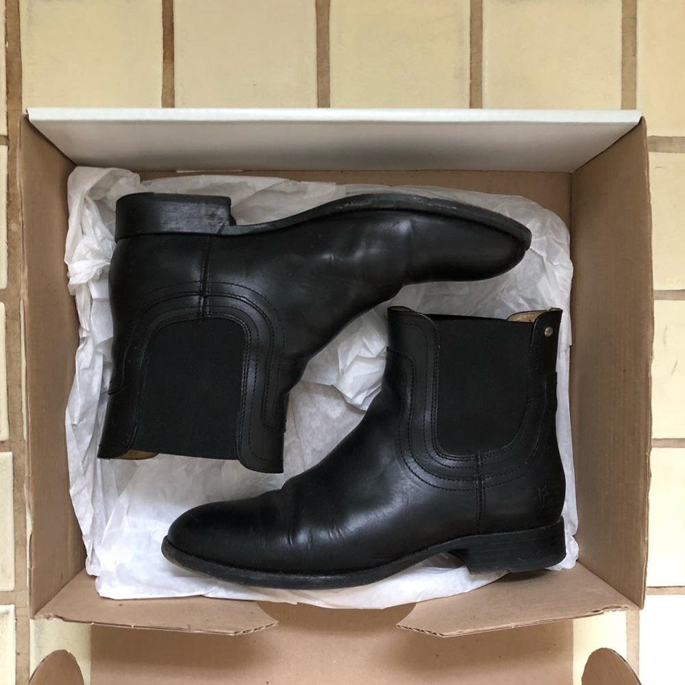 Frye Lindsay Gore Short Boot